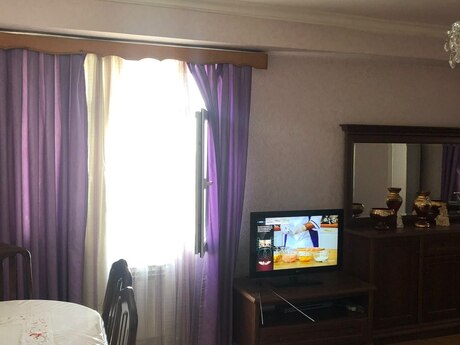 2 otaqlı köhnə tikili - Qara Qarayev m. - 48 m²