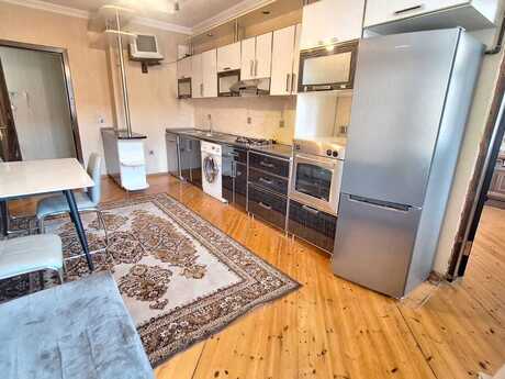 3-room apartment for rent, 95 m², Şah İsmayıl Xətai: 750 ₼/mo 5