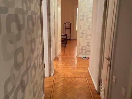 3-room apartment, 90 m², Şah İsmayıl Xətai: 278 000 ₼ 5
