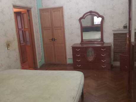 Elan №6382362 - Bakı, Nəriman Nərimanov m., 3 otaqlı, 90 m², 2/4 mərtəbə