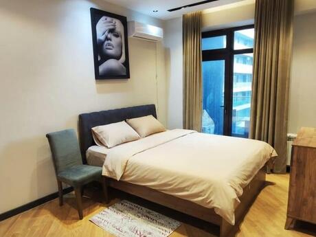 3 otaqlı yeni tikili - 8 Noyabr m. - 125 m²