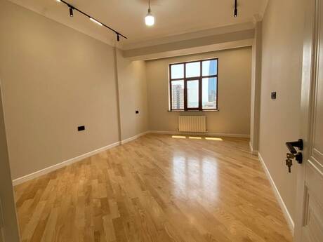 4-room apartment, 211 m², 28 May: 660 000 ₼ 4