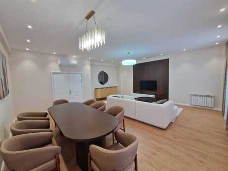 3-room apartment for rent, 180 m², Nizami: 3 500 ₼/mo 5