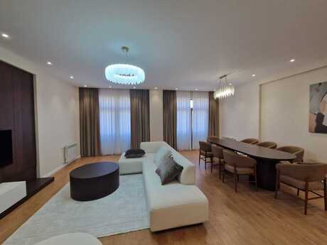 3-room apartment for rent, 180 m², Nizami: 3 500 ₼/mo 4
