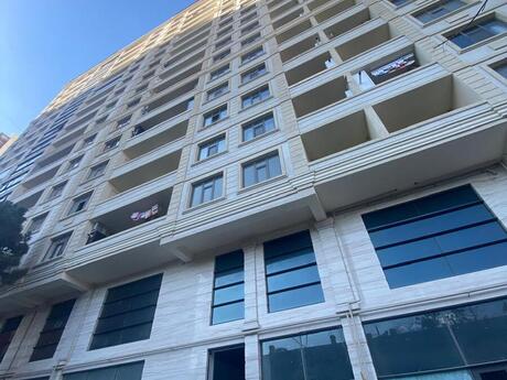 Elan №6382612 - Bakı, Elmlər Akademiyası m., 4 otaqlı, 175 m², 14/16 mərtəbə