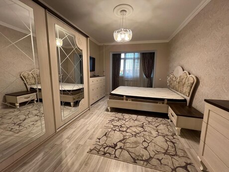Объявление №6382681 - Баку, м. Элмляр Академиясы, 3-комн., 80 м², 4/9 этаж