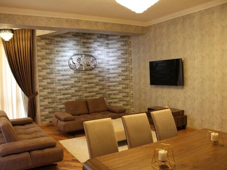 3-комн. новостройка - Насиминский  р. - 160 м²