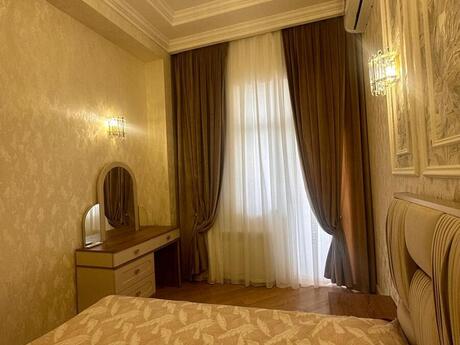 2-room apartment, 73 m², Gənclik: 230 000 ₼ 3
