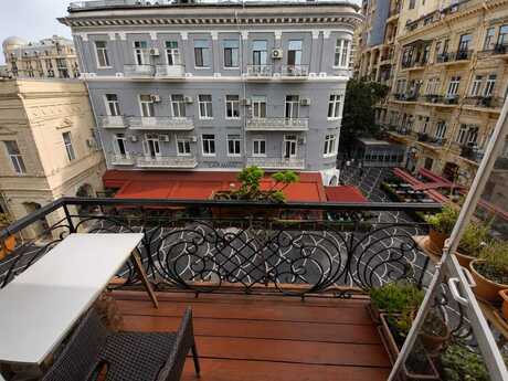 Sahildə 2 otaqlı köhnə tikili mənzil satılır, 50 m², 250 000 AZN, şəkil 4 / 11