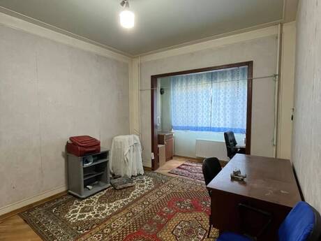 3 otaqlı köhnə tikili - Xətai r. - 80 m²