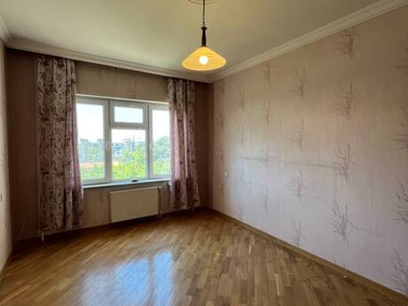 3 otaqlı köhnə tikili - Xətai r. - 80 m²