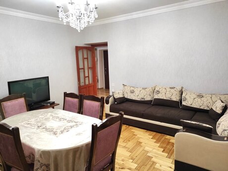Elan №6382881 - Bakı, Elmlər Akademiyası m., 4 otaqlı, 90 m², 1/9 mərtəbə