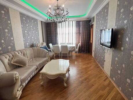 3-комнатная квартира, 95 м², Neftçilər: 285 000 ₼ 2