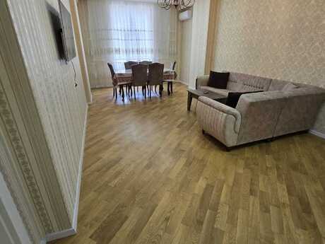 Объявление №6384072 - Баку, м. Гянджлик, 2-комн., 100 м², 2/17 этаж