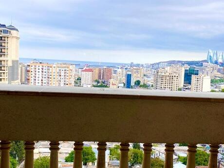 Kirayə 3 otaqlı mənzil, 160 m², Clock Tower: 2 900 ₼/ay 3
