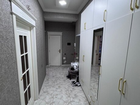 Продаётся 3-комнатная квартира в новостройке, İnşaatçılar, 73 м², 208 000 AZN, фото 5 / 12