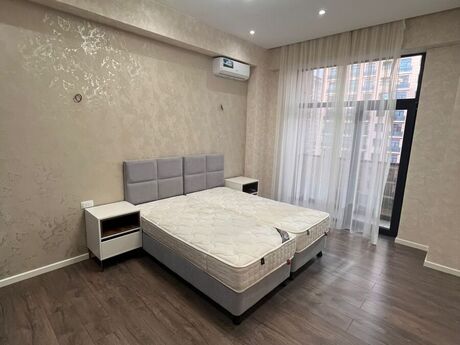 2-комн. новостройка - м. 28 мая - 92 м²