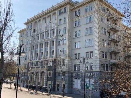 Elan №6383210 - Bakı, İçəri Şəhər m., 2 otaqlı, 50 m², 2/5 mərtəbə