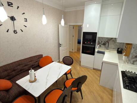 Kirayə 3 otaqlı mənzil, 100 m², Nəsimi: 1 700 ₼/ay 4