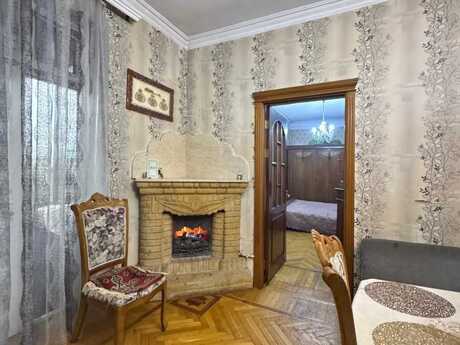 3-комн. вторичка - м. Элмляр Академиясы - 85 м²