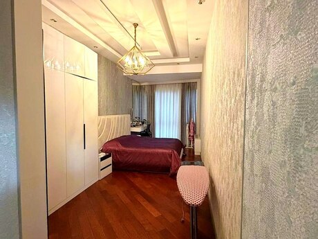 4 otaqlı mənzil, 186 m², 28 May: 700 000 ₼ 4