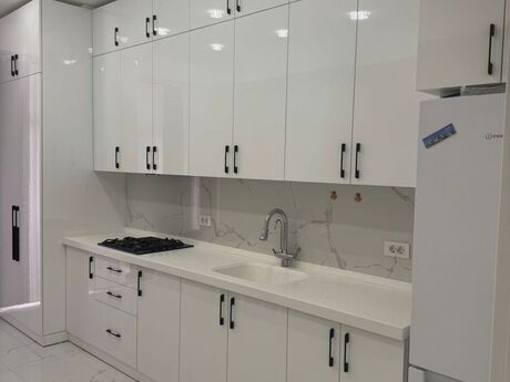 2-room apartment for rent, 65 m², 20 Yanvar: 950 ₼/mo 3