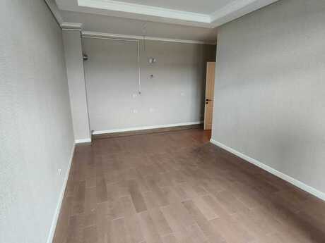 3-комн. новостройка - Ясамальский р. - 75 м²