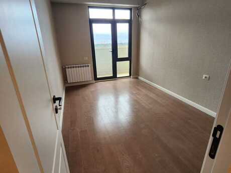 3-комн. новостройка - Ясамальский р. - 75 м²