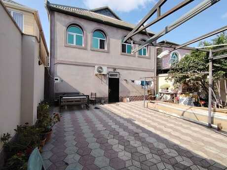 7 otaqlı həyət evi/bağ evi - Qaraçuxur q. - 222 m²