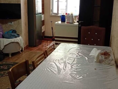 Объявление №6383730 - Баку, м. Элмляр Академиясы, 3-комн., 45 м², 1/6 этаж