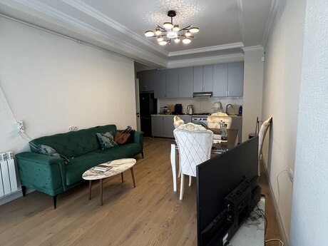 Kirayə 3 otaqlı mənzil, 80 m², İnşaatçılar: 800 ₼/ay 2