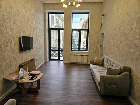 Elan №6383931 - Bakı, Sahil m., 3 otaqlı, 85 m², 3/4 mərtəbə