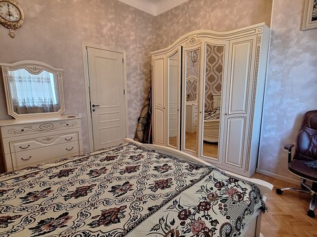 Kirayə 2 otaqlı mənzil, 70 m², 28 May: 998 ₼/ay 3