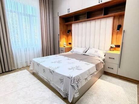 2-комн. новостройка - м. 28 мая - 60 м²