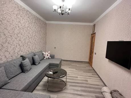 Объявление №6384033 - Баку, м. Иншаатчылар, 3-комн., 90 м², 1/9 этаж