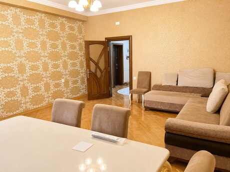 2-комн. новостройка - м. Иншаатчылар - 75 м²
