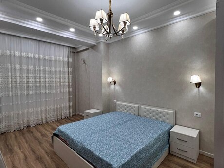 3-комн. новостройка - Насиминский р. - 127 м²