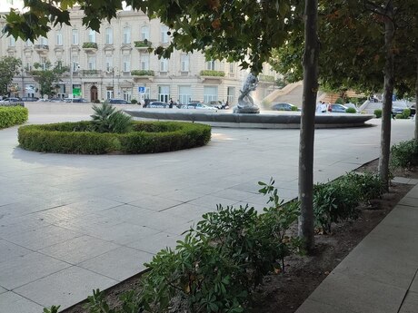 2 otaqlı köhnə tikili - İçəri Şəhər m. - 65 m²