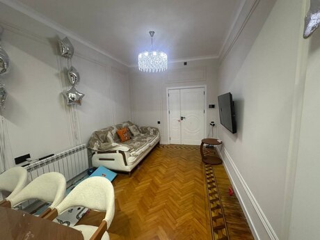 3-room apartment, 100 m², Nizami: 295 000 ₼ 2