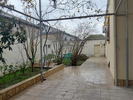 3 otaqlı həyət evi/bağ evi - Qaraçuxur q. - 120 m²