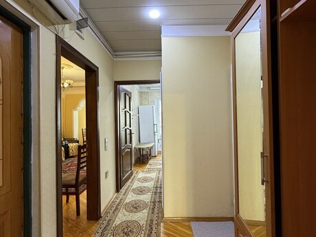 Объявление №6384234 - Баку, пос. Бакиханова, 2-комн., 60 м², 6/9 этаж