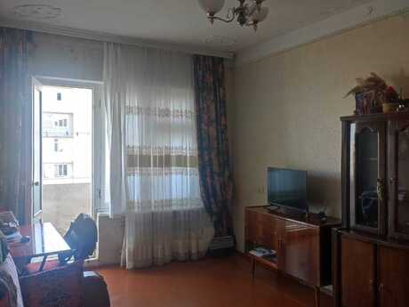3 otaqlı köhnə tikili - Köhnə Günəşli q. - 83 m²