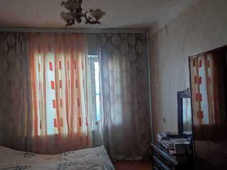 3 otaqlı köhnə tikili - Köhnə Günəşli q. - 83 m²