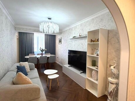 Elan №6384421 - Bakı, Elmlər Akademiyası m., 2 otaqlı, 77 m², 16/16 mərtəbə
