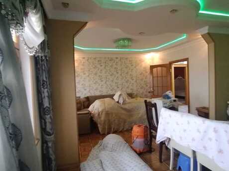 4 otaqlı köhnə tikili - Neftçilər m. - 105 m²