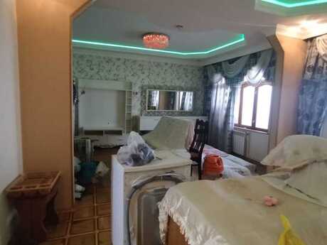 4 otaqlı köhnə tikili - Neftçilər m. - 105 m²