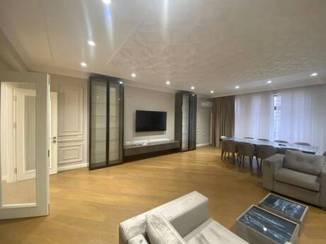 Elan №6384353 - Bakı, 28 May m., 3 otaqlı, 180 m², 10/17 mərtəbə