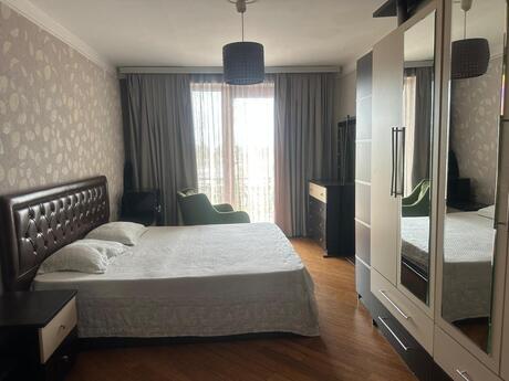 3-room apartment for rent, 80 m², Şah İsmayıl Xətai: 1 000 ₼/mo 5