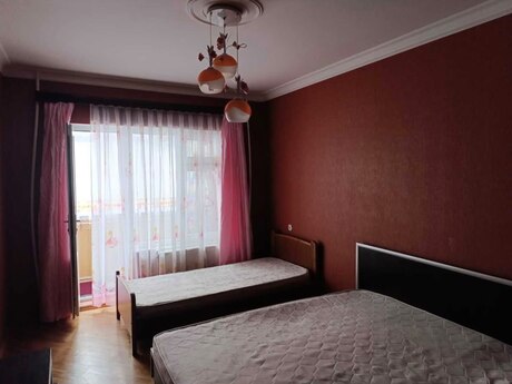 3-комн. вторичка - м. Ахмедлы - 85 м²