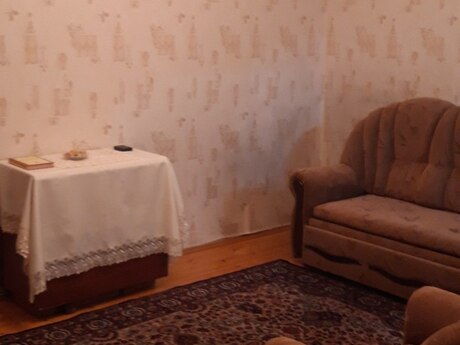 2-комн. вторичка - м. 20 января - 50 м²